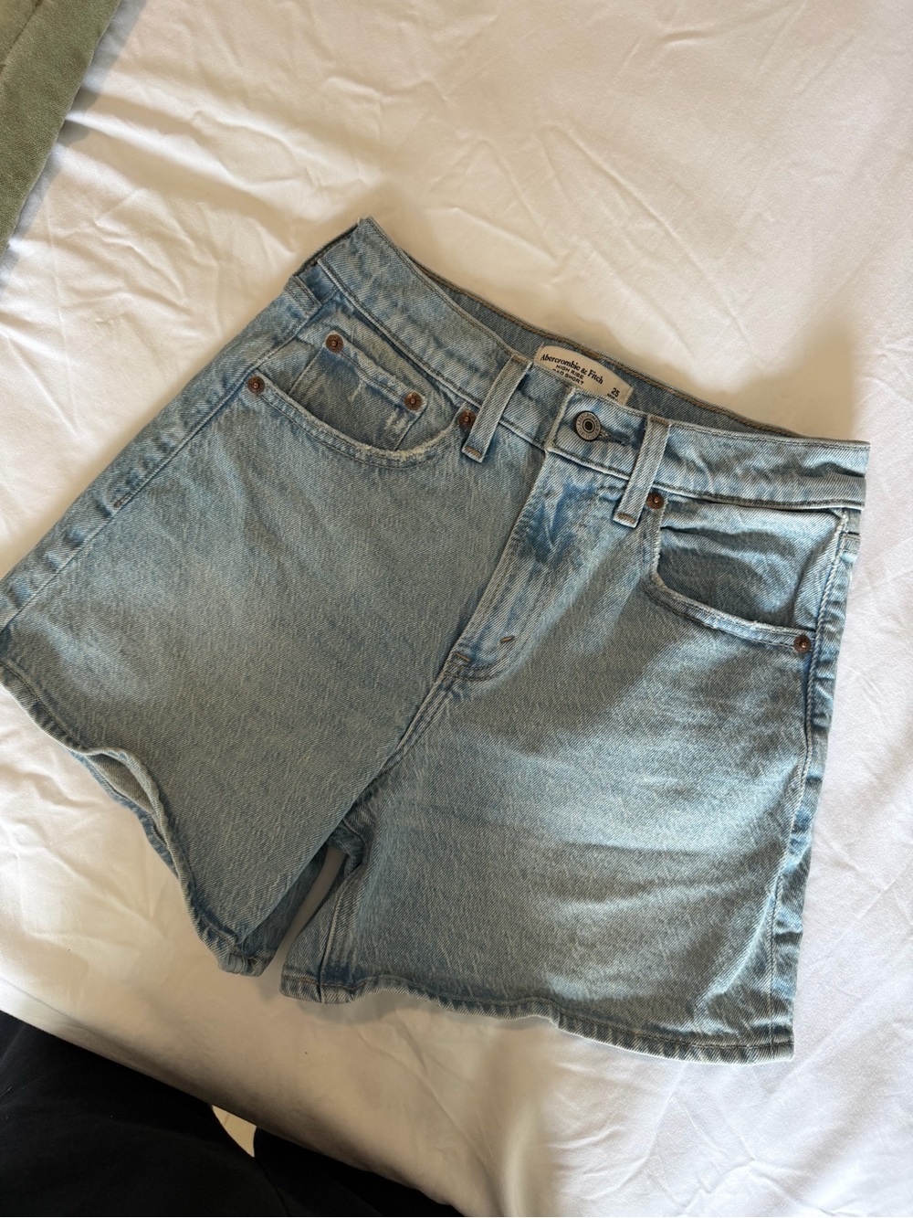 Abercrombie & Fitch Light Wash High-Waist Dad Shorts